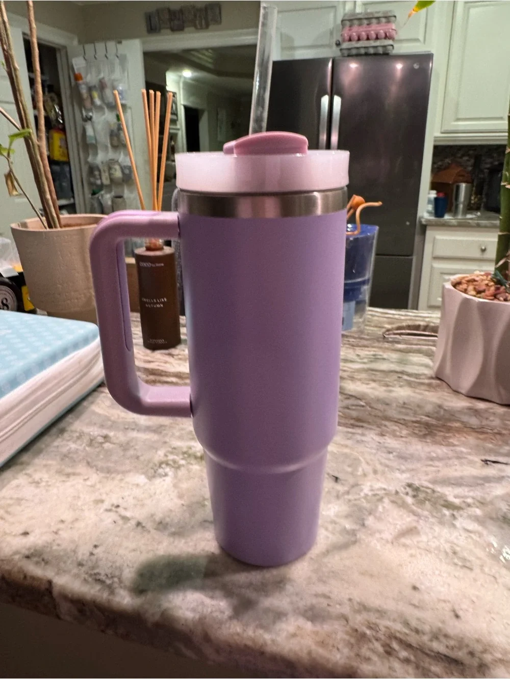 Stanley Lavender Insulated Travel Mug with Handle - Picture 4 of 4